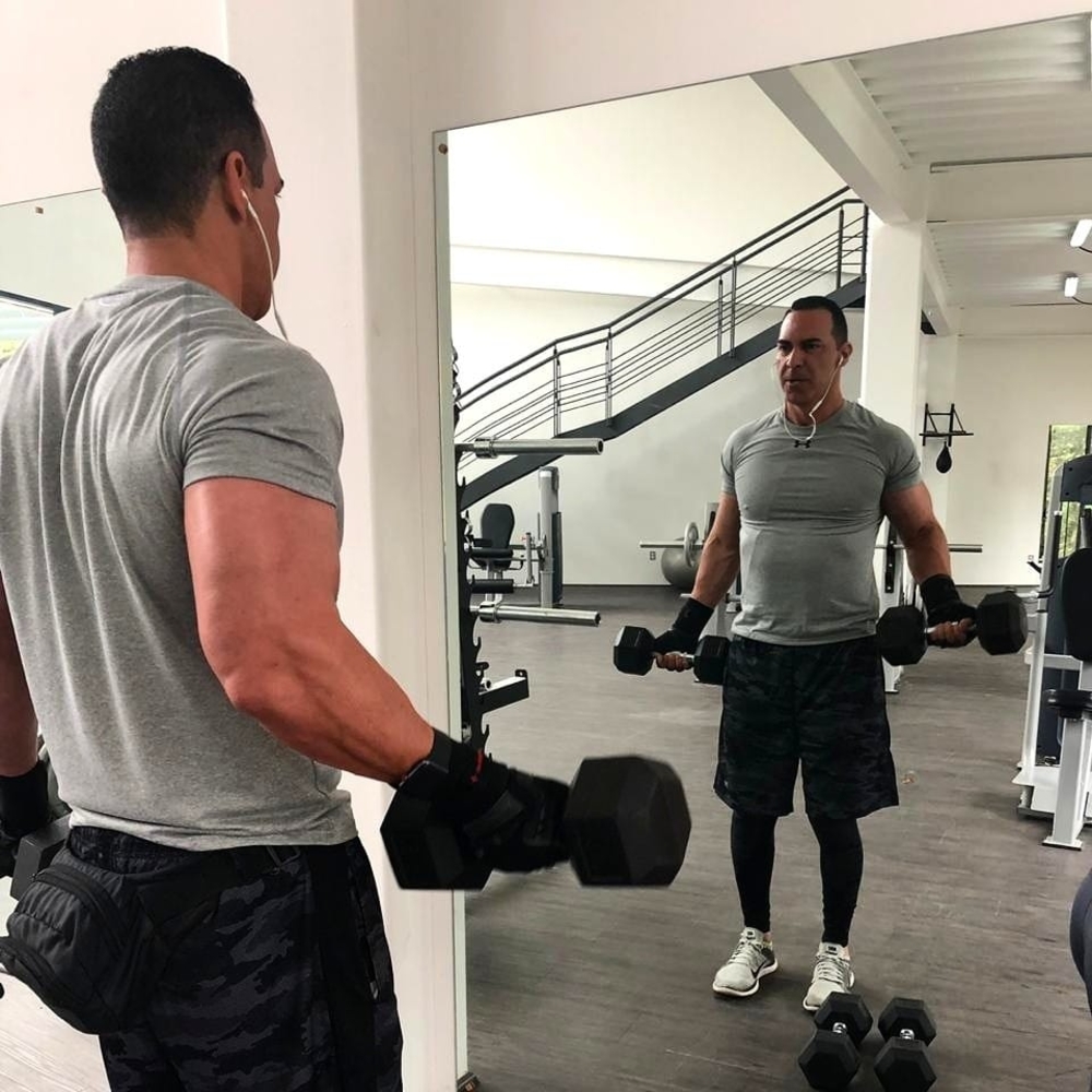 Meet your Posher, Giovanni